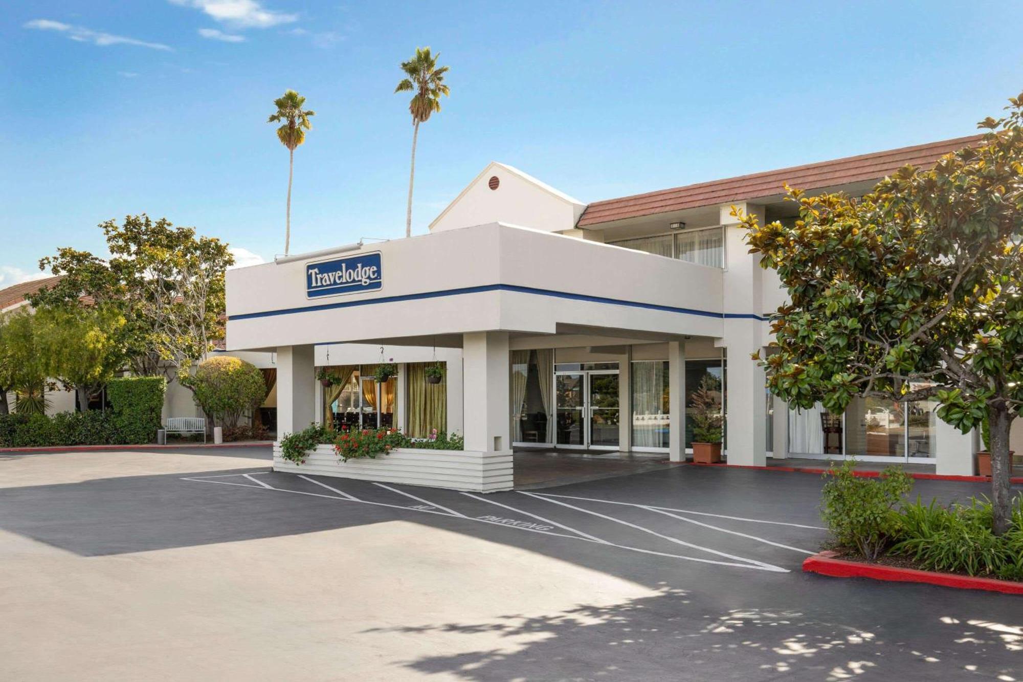 Travelodge By Wyndham Monterey Bay Экстерьер фото