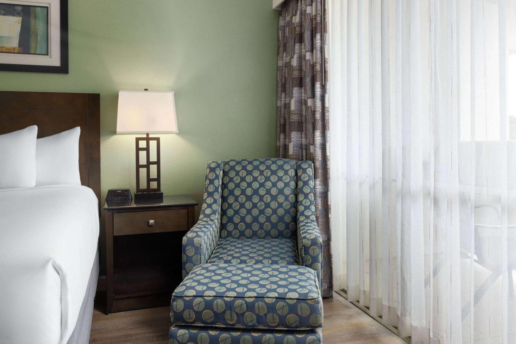 Travelodge By Wyndham Monterey Bay Экстерьер фото